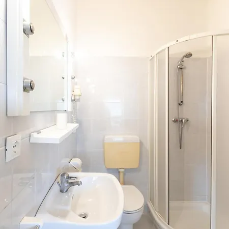 Appartement In 33368 *