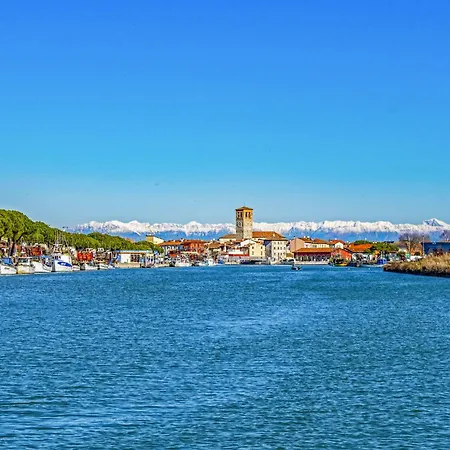 In 33368 Apartment *