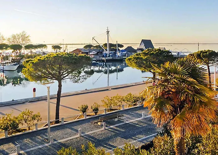 Apartment In 33368 *